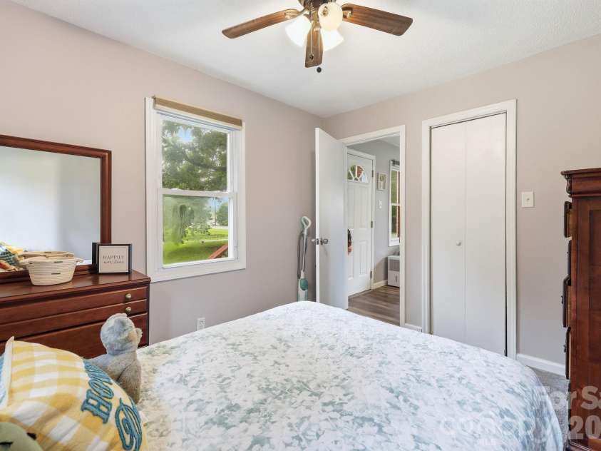 5418 Nix Creek Road, Marion, NC 28752.  MLS# CAR4404760, YatesRealty ID 37851. 