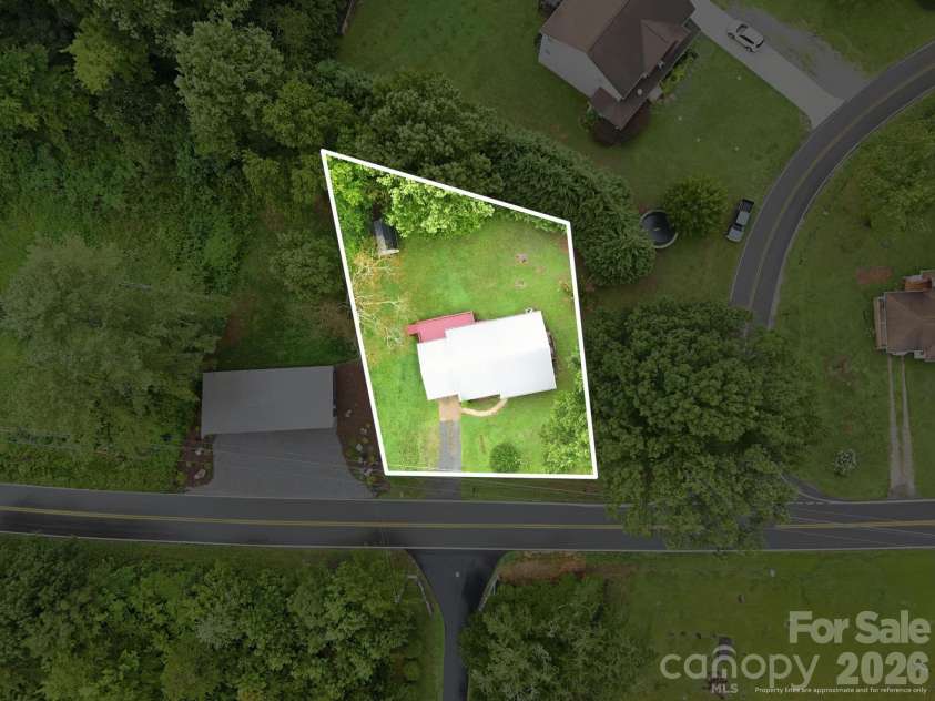 5418 Nix Creek Road, Marion, NC 28752.  MLS# CAR4404760, YatesRealty ID 37851. 