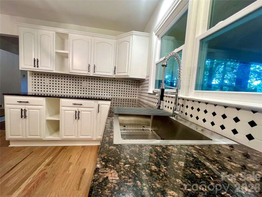 304 Travis Lane, Salisbury, NC 28146.  MLS# CAR4405285, YatesRealty ID 37852. 