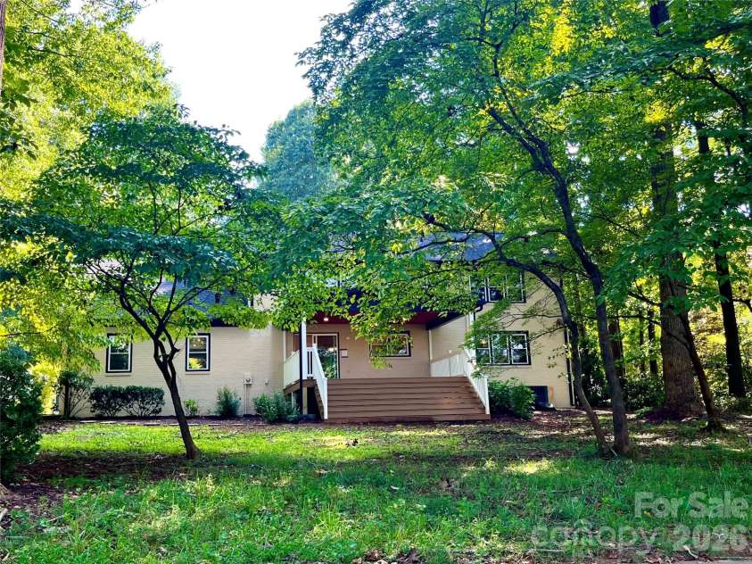 304 Travis Lane, Salisbury, NC 28146.  MLS# CAR4405285, YatesRealty ID 37852. 