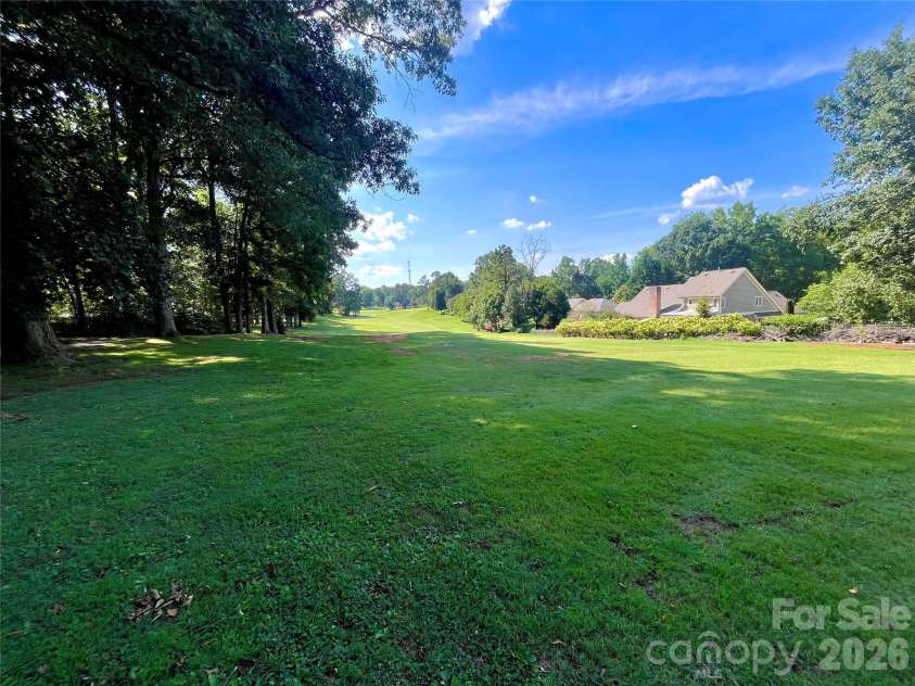 304 Travis Lane, Salisbury, NC 28146.  MLS# CAR4405285, YatesRealty ID 37852. 