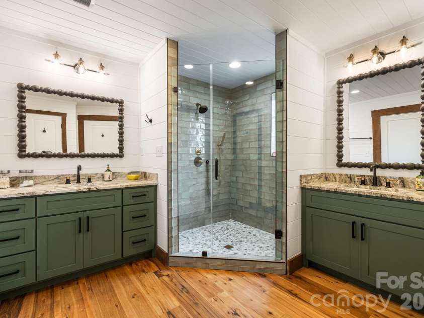 42 Cranford Road, Asheville, NC 28806.  MLS# CAR4401998, YatesRealty ID 37855. 