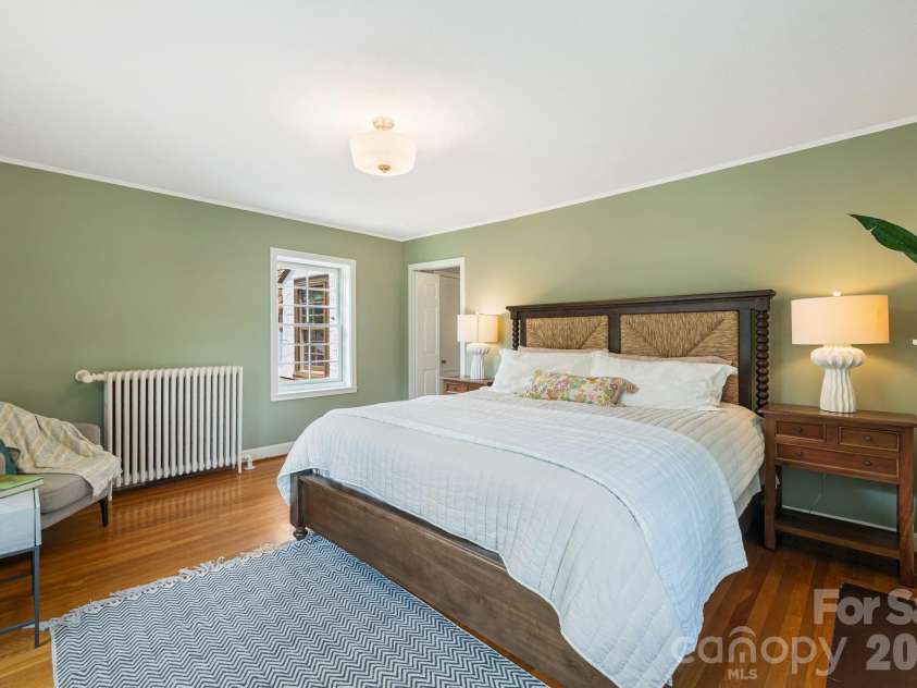 42 Cranford Road, Asheville, NC 28806.  MLS# CAR4401998, YatesRealty ID 37855. 