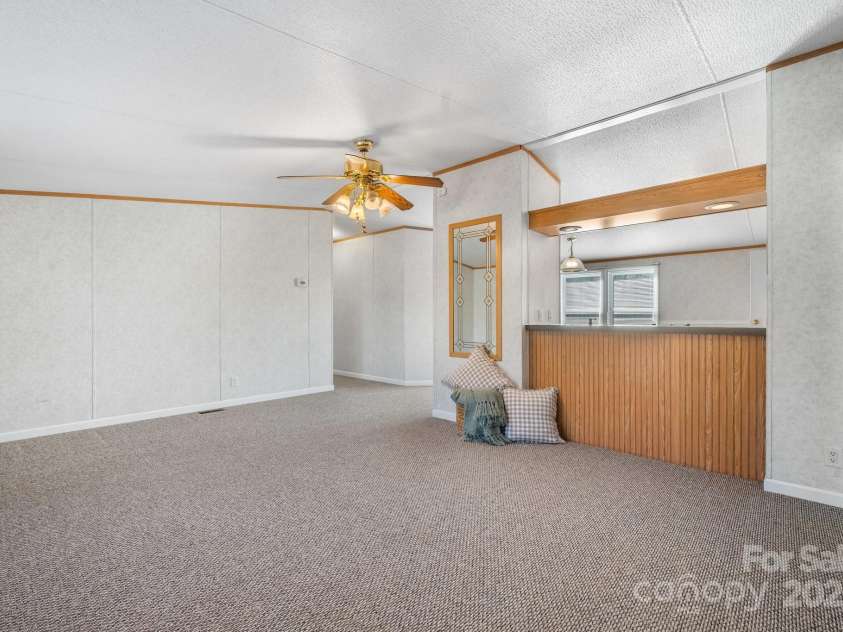 6118 Fox Gap Street, Morganton, NC 28655.  MLS# CAR4228074, YatesRealty ID 3786. 
