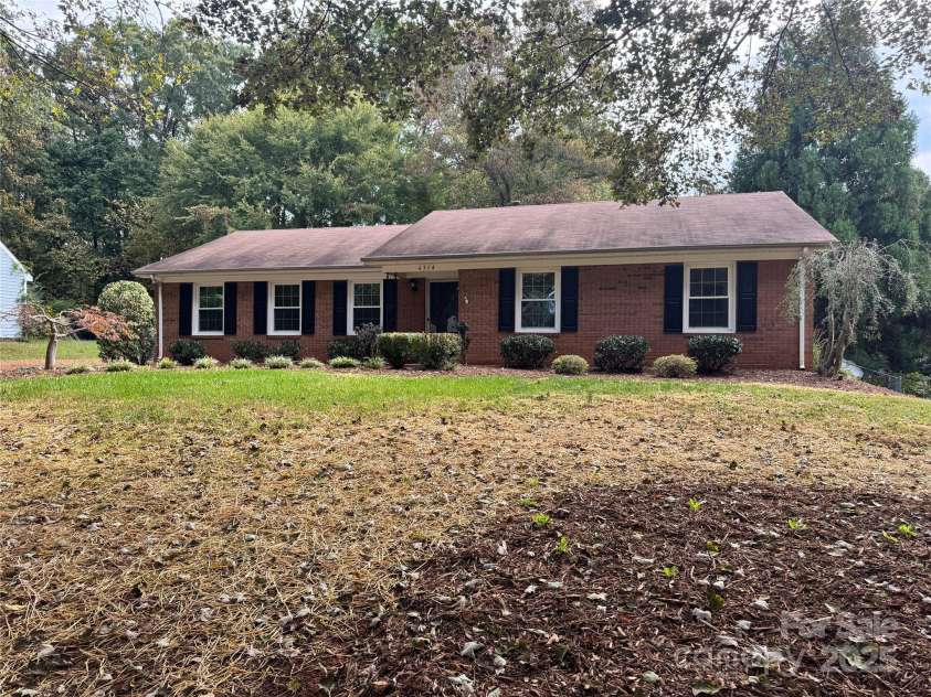 6314 Harrisburg Road, Charlotte, NC 28227.  MLS# CAR4330605, YatesRealty ID 3786. 