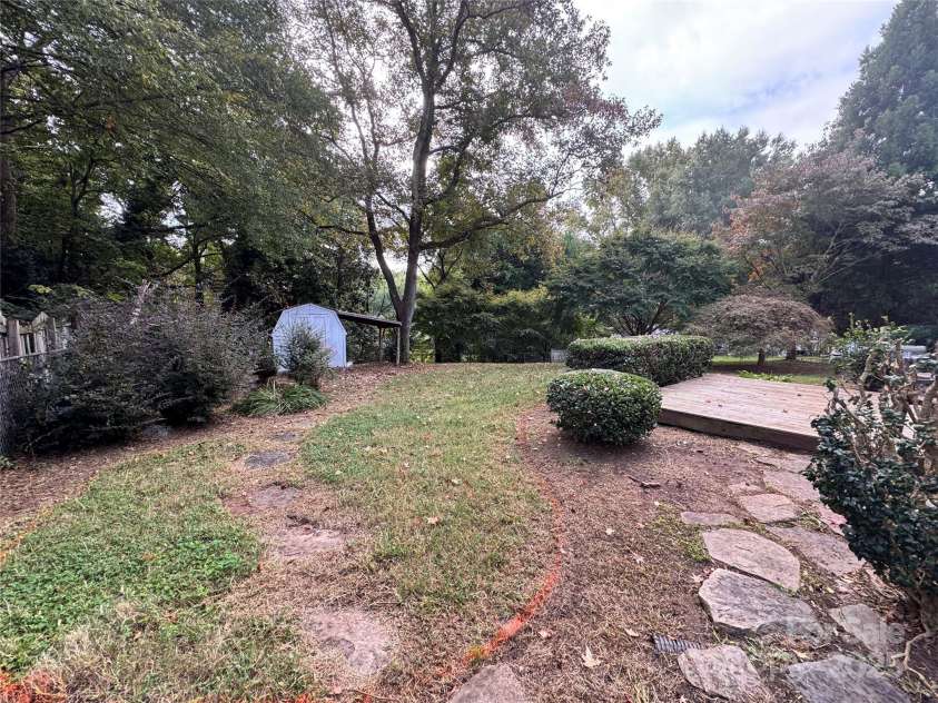 6314 Harrisburg Road, Charlotte, NC 28227.  MLS# CAR4330605, YatesRealty ID 3786. 