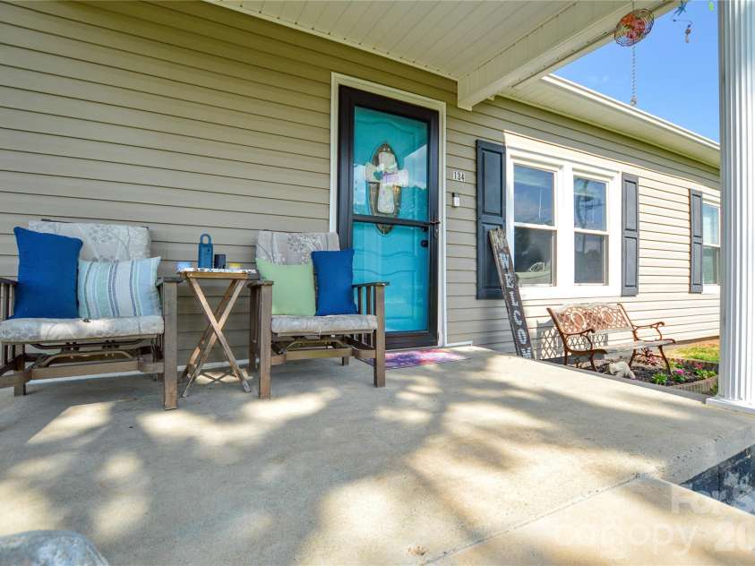 134 Patton Lane, Kannapolis, NC 28081.  MLS# CAR4405244, YatesRealty ID 37861. 