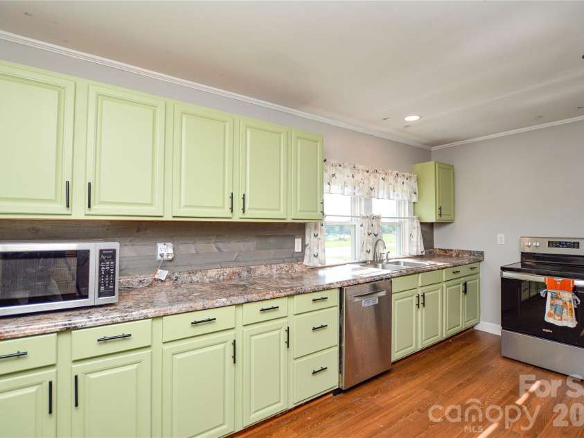 134 Patton Lane, Kannapolis, NC 28081.  MLS# CAR4405244, YatesRealty ID 37861. 