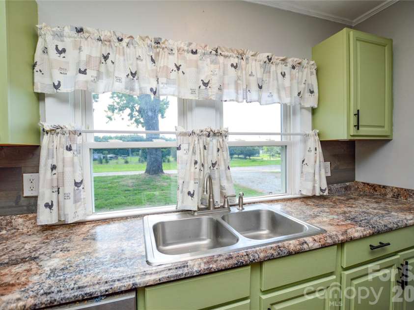 134 Patton Lane, Kannapolis, NC 28081.  MLS# CAR4405244, YatesRealty ID 37861. 