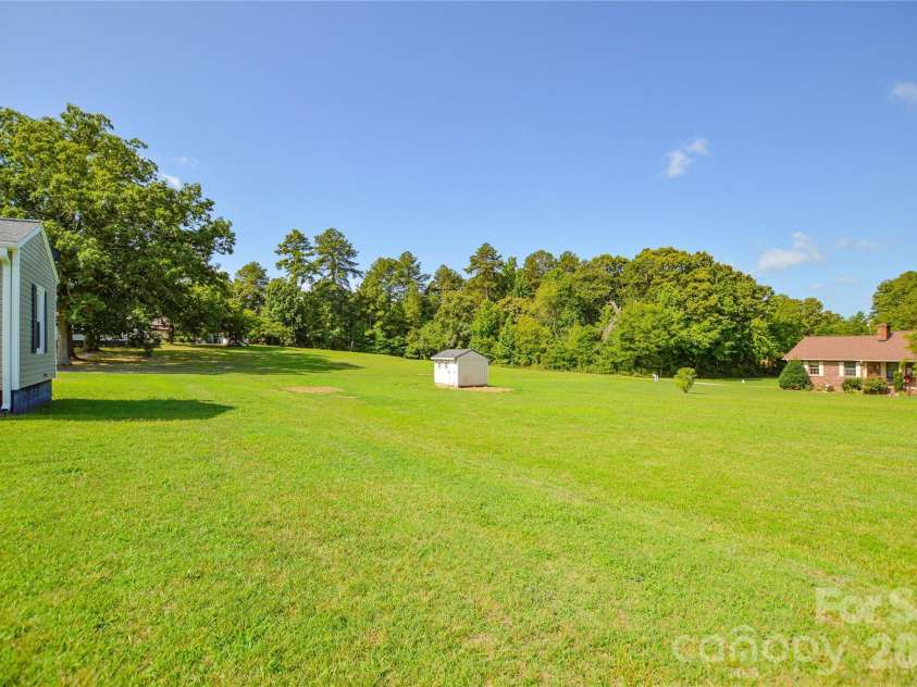 134 Patton Lane, Kannapolis, NC 28081.  MLS# CAR4405244, YatesRealty ID 37861. 
