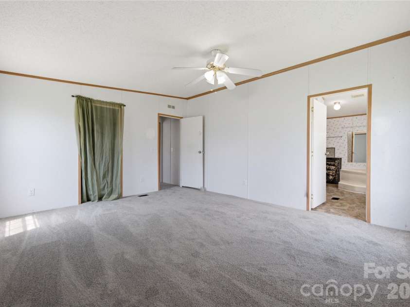2299 Dellinger Drive, Newton, NC 28658.  MLS# CAR4403619, YatesRealty ID 37862. 