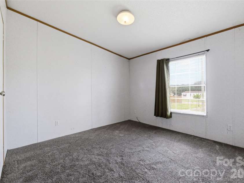 2299 Dellinger Drive, Newton, NC 28658.  MLS# CAR4403619, YatesRealty ID 37862. 