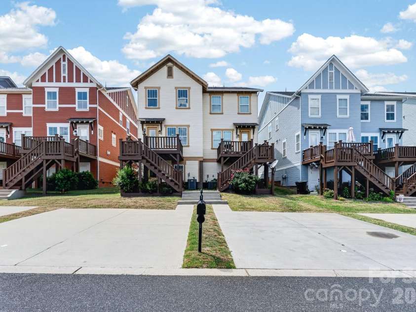720 Waterscape Court, Rock Hill, SC 29730.  MLS# CAR4403764, YatesRealty ID 37863. 