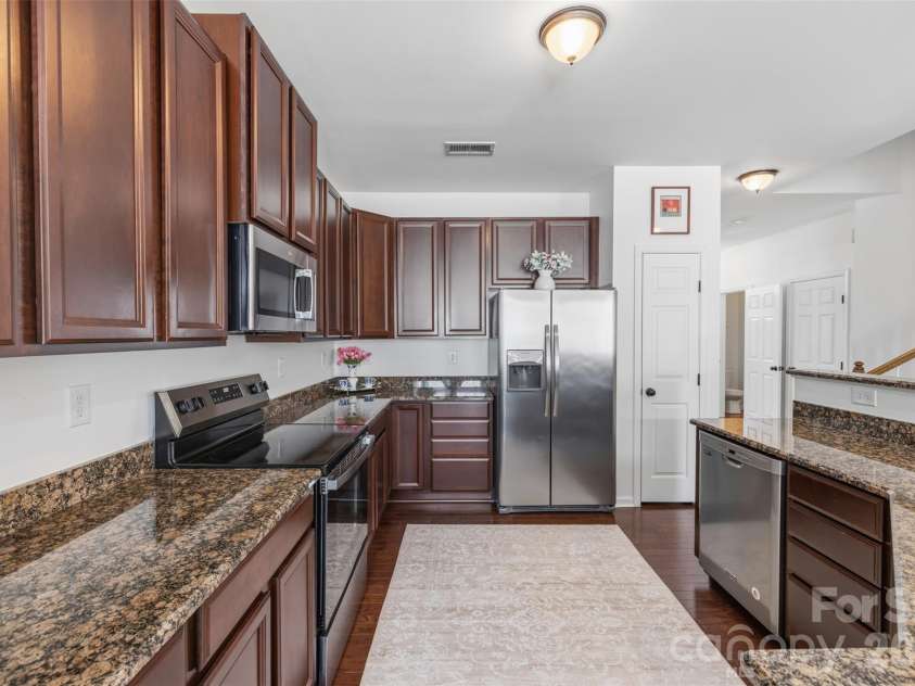 6904 Creft Circle, Indian Trail, NC 28079.  MLS# CAR4399346, YatesRealty ID 37865. 