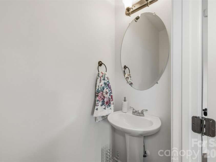 6904 Creft Circle, Indian Trail, NC 28079.  MLS# CAR4399346, YatesRealty ID 37865. 