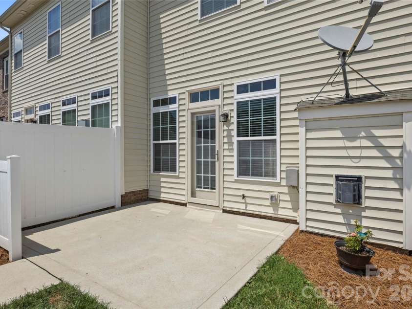 6904 Creft Circle, Indian Trail, NC 28079.  MLS# CAR4399346, YatesRealty ID 37865. 