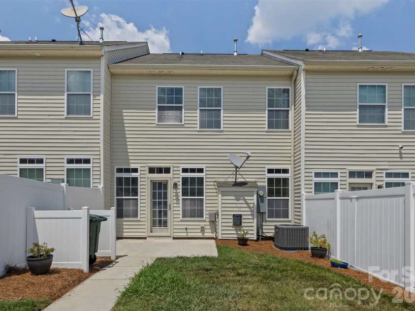 6904 Creft Circle, Indian Trail, NC 28079.  MLS# CAR4399346, YatesRealty ID 37865. 