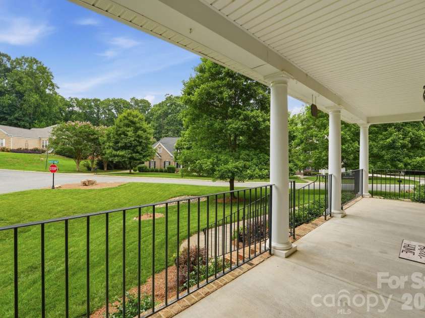 184 Herons Gate Drive, Mooresville, NC 28117.  MLS# CAR4389581, YatesRealty ID 37866. 