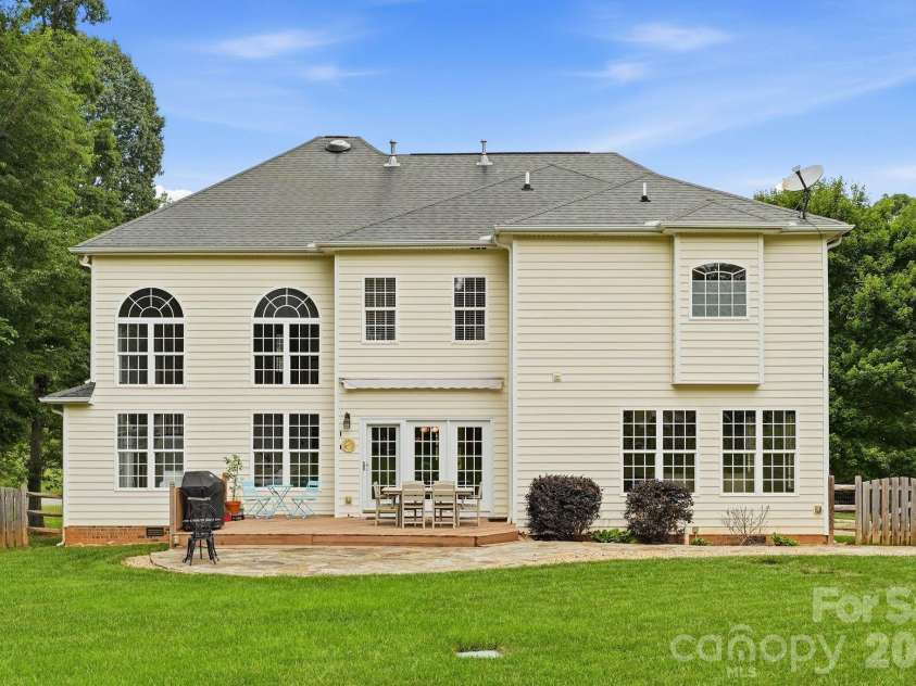 184 Herons Gate Drive, Mooresville, NC 28117.  MLS# CAR4389581, YatesRealty ID 37866. 