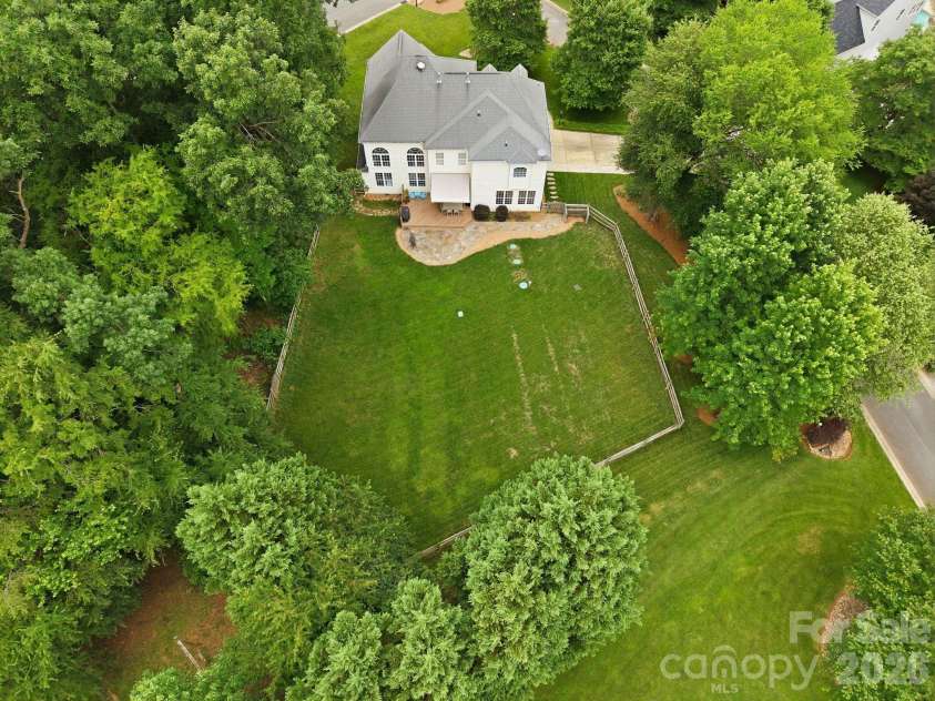 184 Herons Gate Drive, Mooresville, NC 28117.  MLS# CAR4389581, YatesRealty ID 37866. 