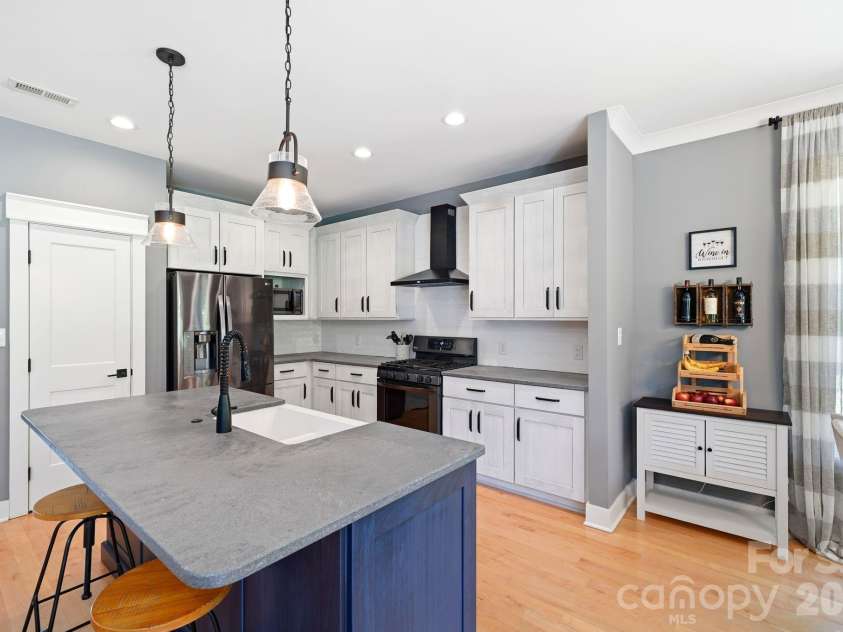 4072 Barbrick Street, Sherrills Ford, NC 28673.  MLS# CAR4402817, YatesRealty ID 37867. 