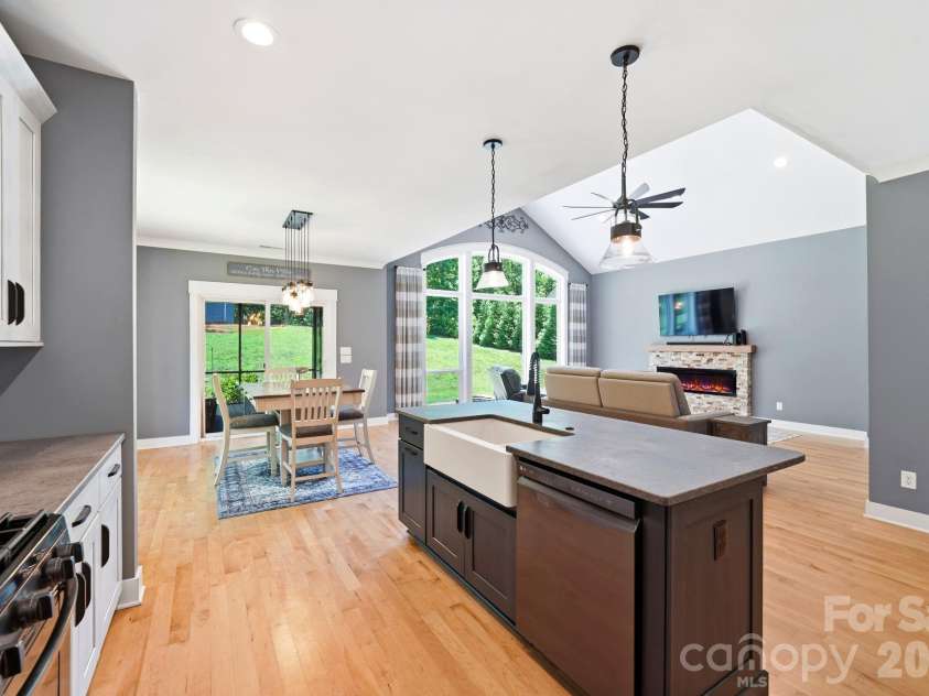 4072 Barbrick Street, Sherrills Ford, NC 28673.  MLS# CAR4402817, YatesRealty ID 37867. 