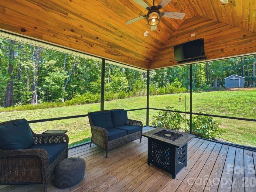 4072 Barbrick Street, Sherrills Ford, NC 28673.  MLS# CAR4402817, YatesRealty ID 37867. 