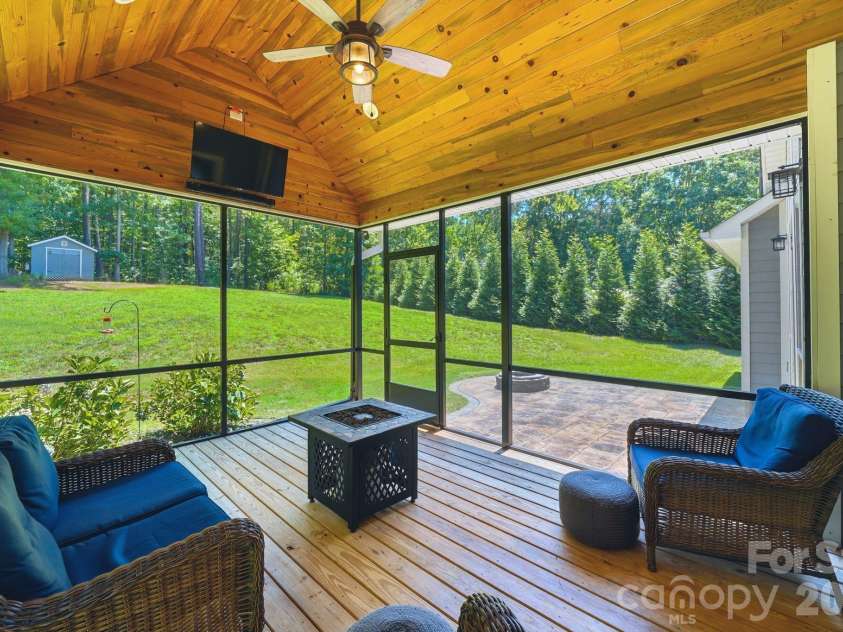 4072 Barbrick Street, Sherrills Ford, NC 28673.  MLS# CAR4402817, YatesRealty ID 37867. 