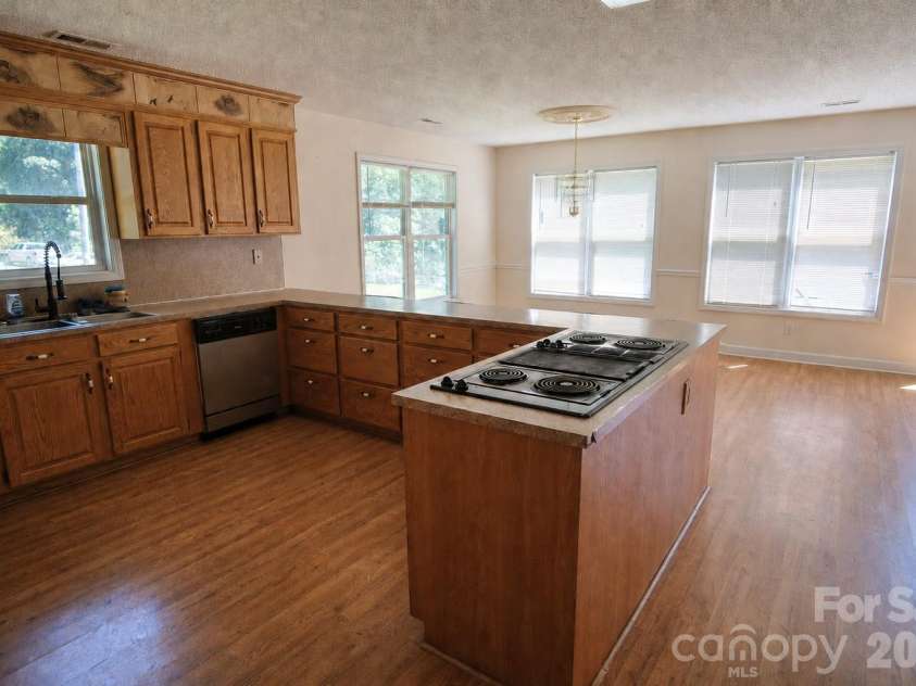 275 Noel Road, Harmony, NC 28634.  MLS# CAR4398978, YatesRealty ID 37869. 