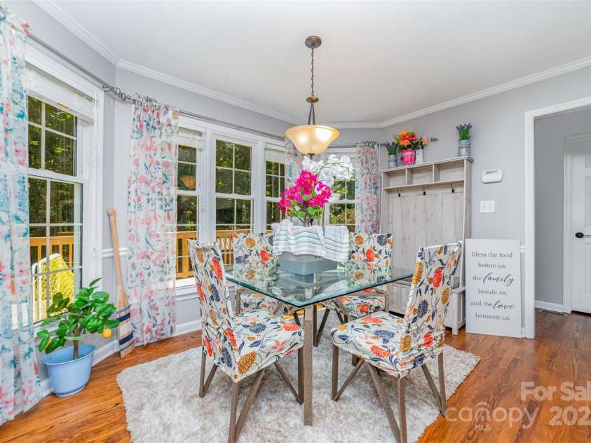 1630 Village Court, Gastonia, NC 28054.  MLS# CAR4277607, YatesRealty ID 3787. 