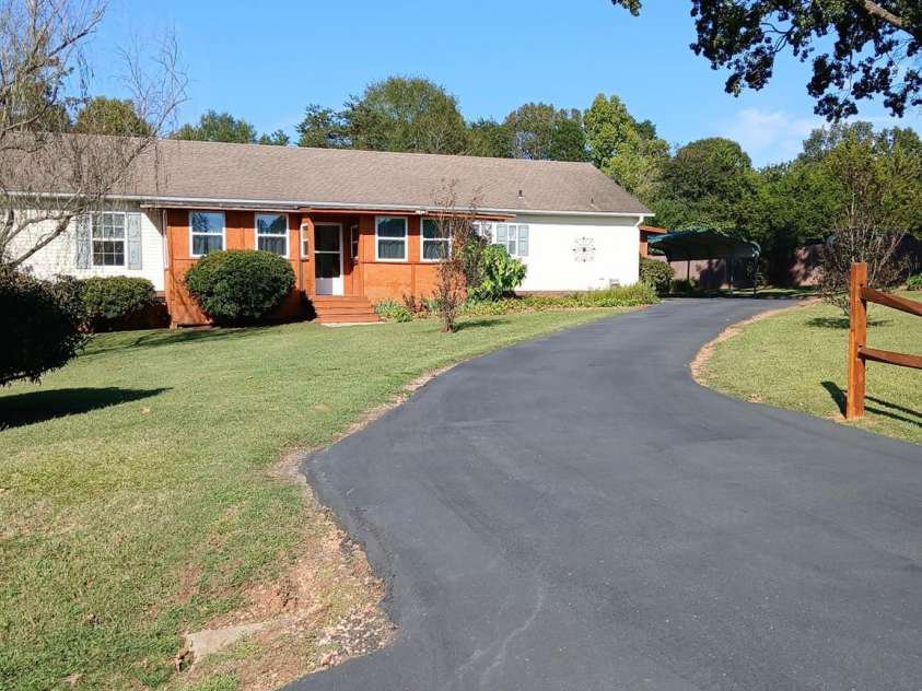 218 Muldoon Lane, Clover, SC 29710.  MLS# CAR4314883, YatesRealty ID 3787. 