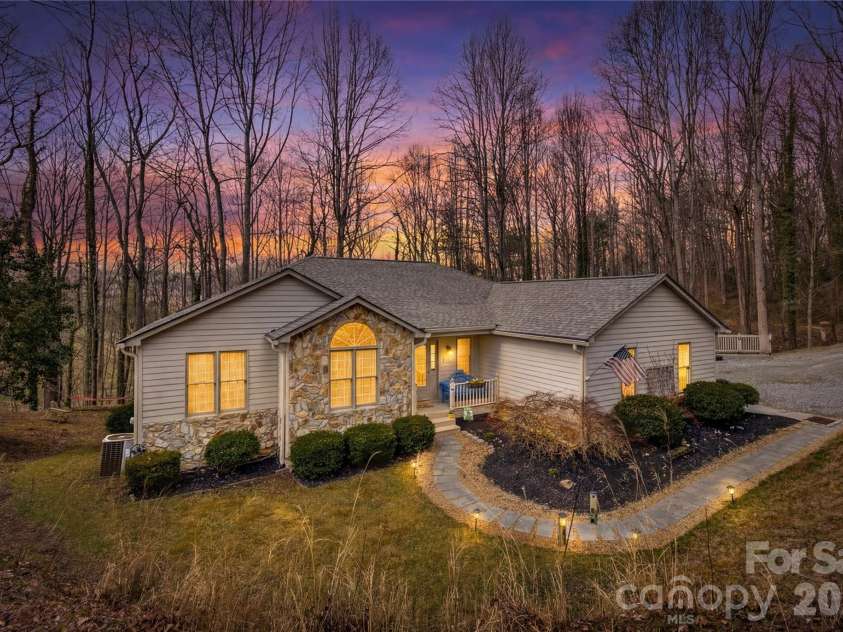 737 Woodbine Road, Waynesville, NC 28785.  MLS# CAR4352917, YatesRealty ID 3787. 