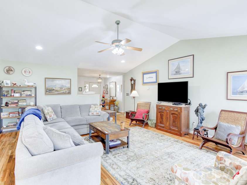737 Woodbine Road, Waynesville, NC 28785.  MLS# CAR4352917, YatesRealty ID 3787. 