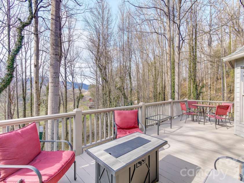 737 Woodbine Road, Waynesville, NC 28785.  MLS# CAR4352917, YatesRealty ID 3787. 