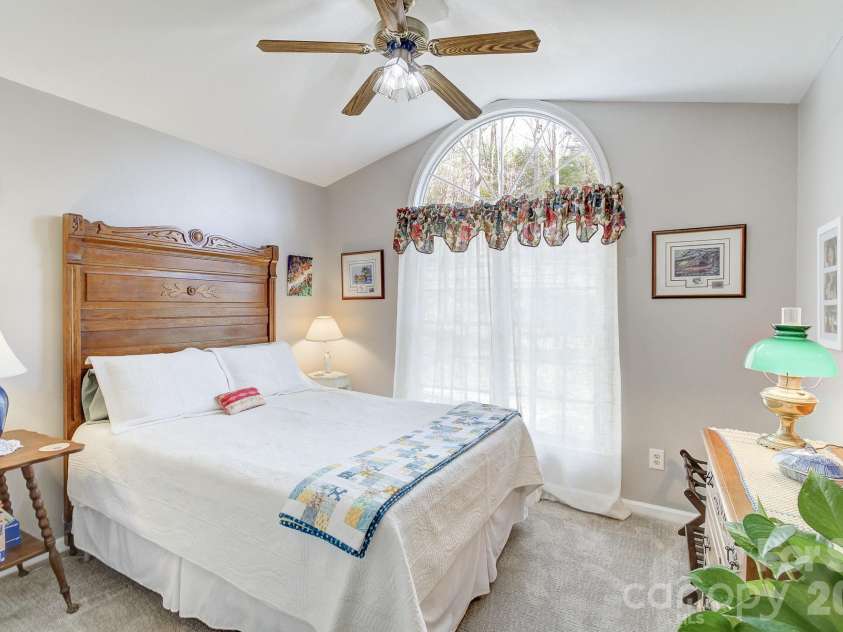 737 Woodbine Road, Waynesville, NC 28785.  MLS# CAR4352917, YatesRealty ID 3787. 