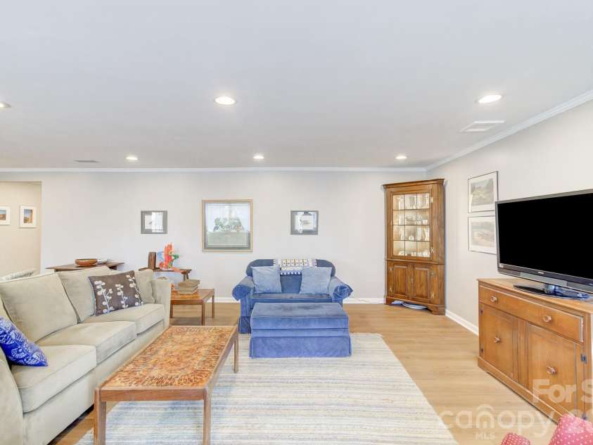 737 Woodbine Road, Waynesville, NC 28785.  MLS# CAR4352917, YatesRealty ID 3787. 