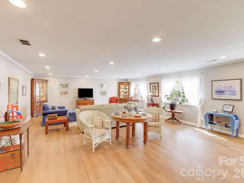 737 Woodbine Road, Waynesville, NC 28785.  MLS# CAR4352917, YatesRealty ID 3787. 