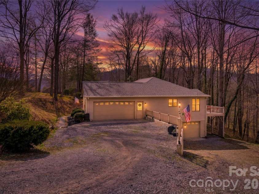 737 Woodbine Road, Waynesville, NC 28785.  MLS# CAR4352917, YatesRealty ID 3787. 