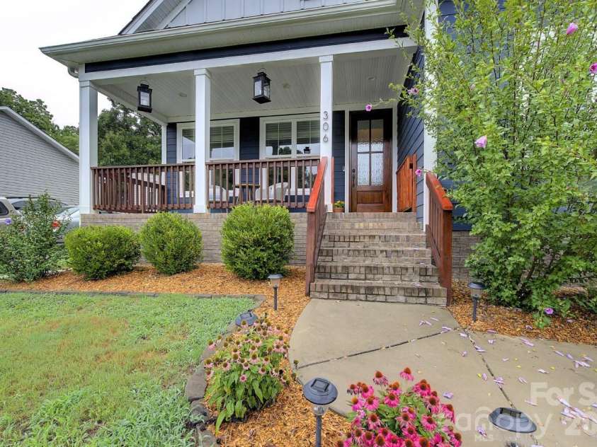 306 Clay Street, Belmont, NC 28012.  MLS# CAR4402428, YatesRealty ID 37870. Front View
