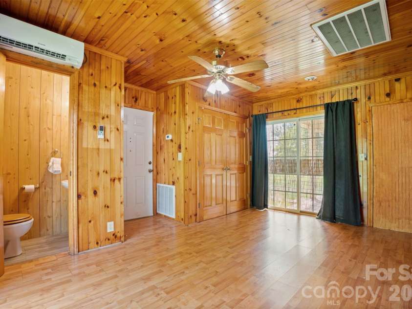 218 Plantation Road, Lancaster, SC 29720.  MLS# CAR4398632, YatesRealty ID 37871. 2nd Bedroom