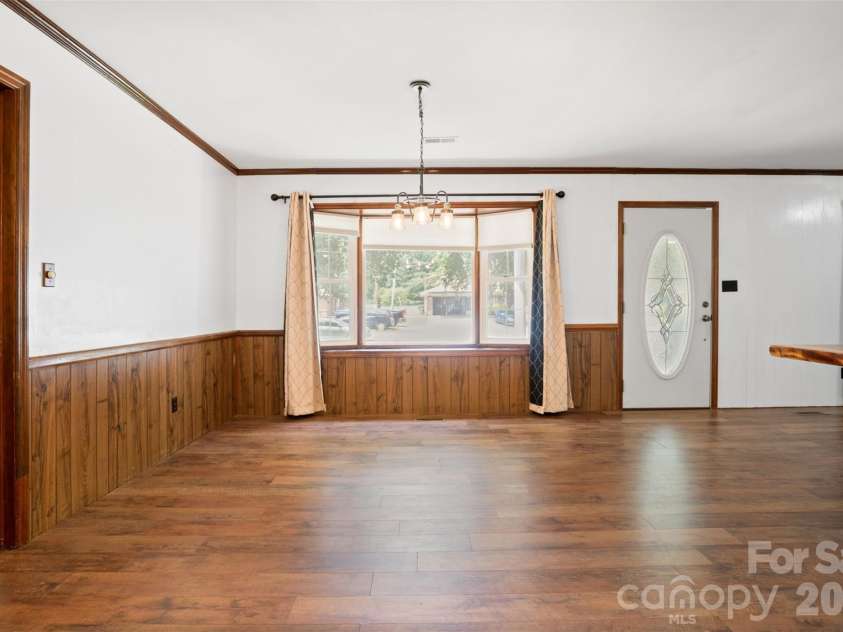 218 Plantation Road, Lancaster, SC 29720.  MLS# CAR4398632, YatesRealty ID 37871. Dining Area