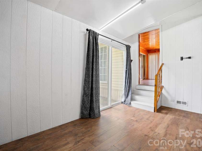 218 Plantation Road, Lancaster, SC 29720.  MLS# CAR4398632, YatesRealty ID 37871. Laundry Room