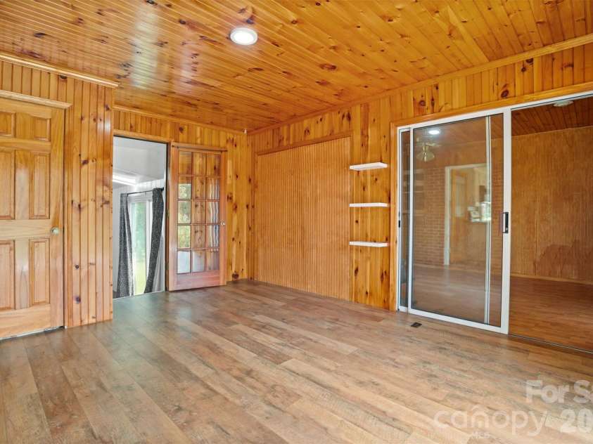 218 Plantation Road, Lancaster, SC 29720.  MLS# CAR4398632, YatesRealty ID 37871. Office