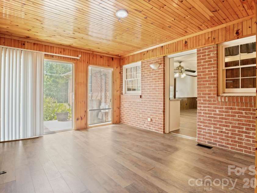 218 Plantation Road, Lancaster, SC 29720.  MLS# CAR4398632, YatesRealty ID 37871. Office