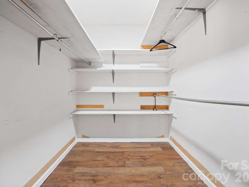 218 Plantation Road, Lancaster, SC 29720.  MLS# CAR4398632, YatesRealty ID 37871. Primary Walk-in Closet