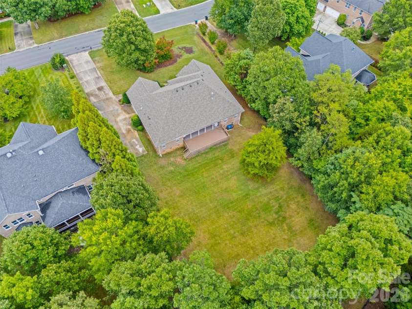 8809 Nellie Lane, Waxhaw, NC 28173.  MLS# CAR4400639, YatesRealty ID 37873. 