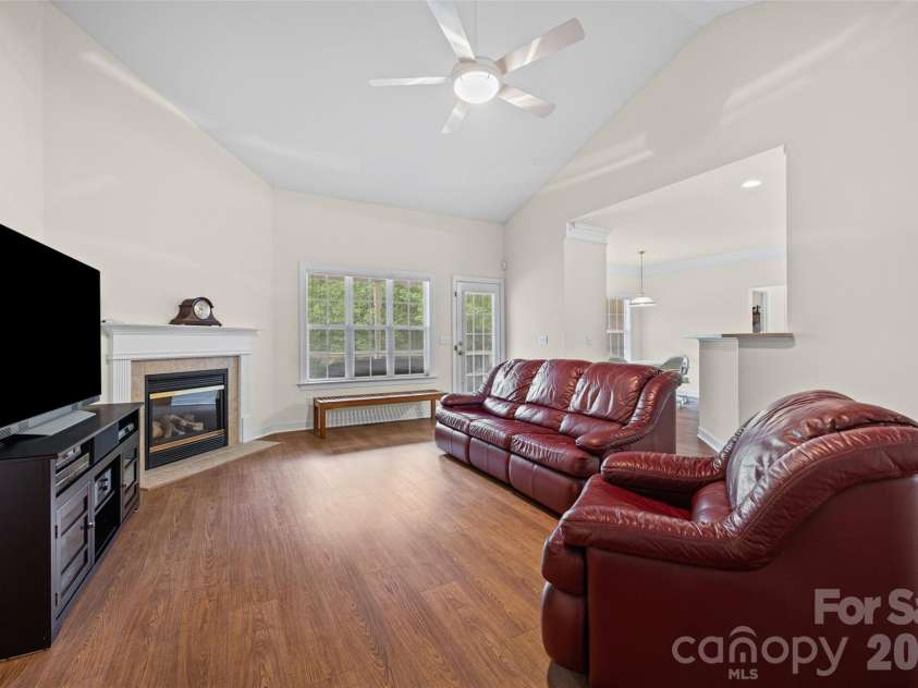 8809 Nellie Lane, Waxhaw, NC 28173.  MLS# CAR4400639, YatesRealty ID 37873. 