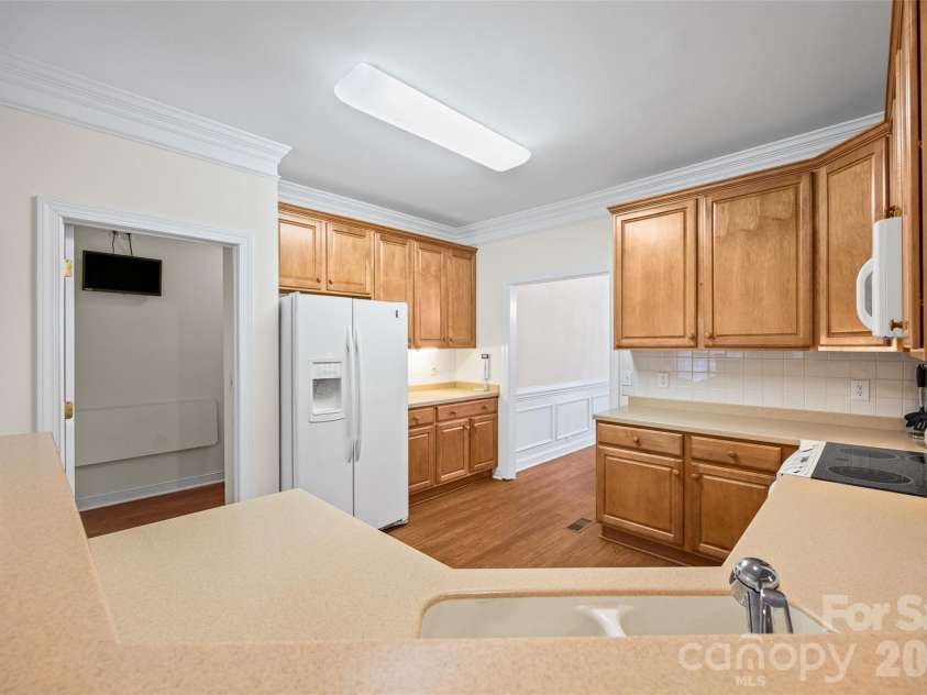 8809 Nellie Lane, Waxhaw, NC 28173.  MLS# CAR4400639, YatesRealty ID 37873. 