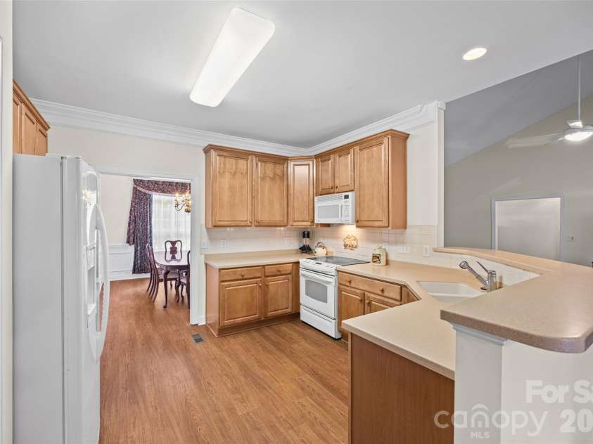 8809 Nellie Lane, Waxhaw, NC 28173.  MLS# CAR4400639, YatesRealty ID 37873. 