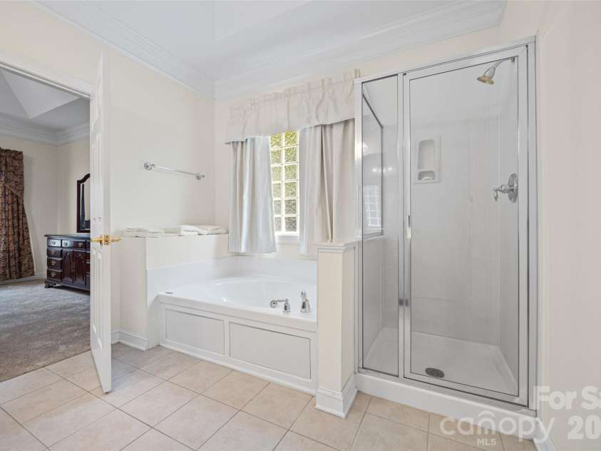 8809 Nellie Lane, Waxhaw, NC 28173.  MLS# CAR4400639, YatesRealty ID 37873. 